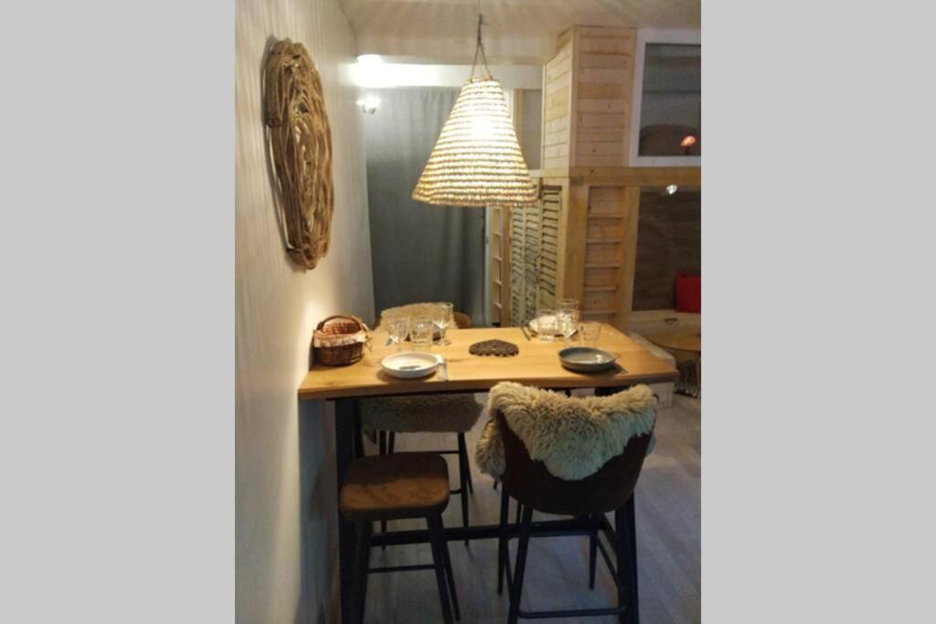 Chaleureux Petit Appartement De 4 Couchages Saint-Étienne-de-Tinée 外观 照片